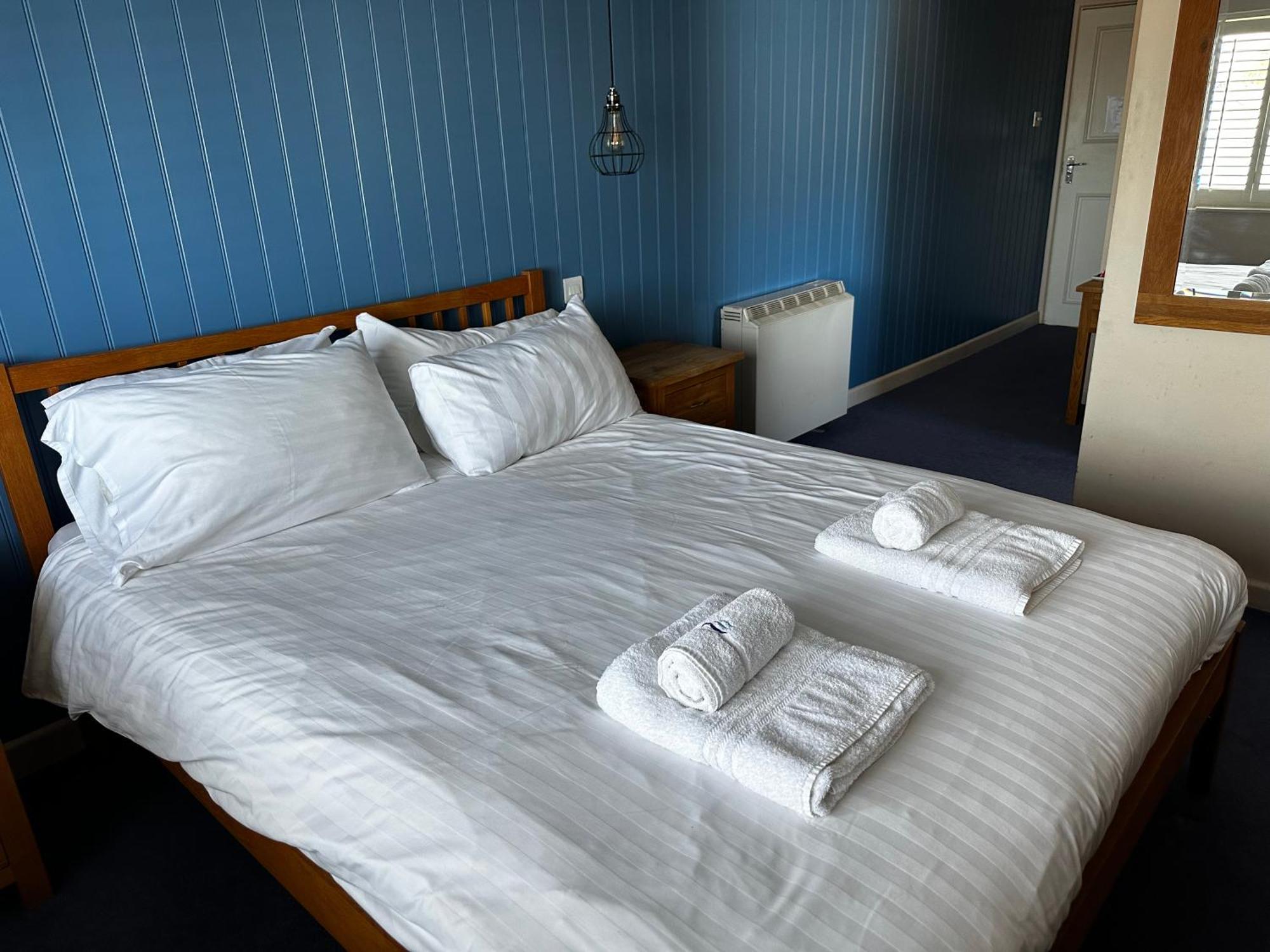 Castle Hotel Aberaeron Esterno foto