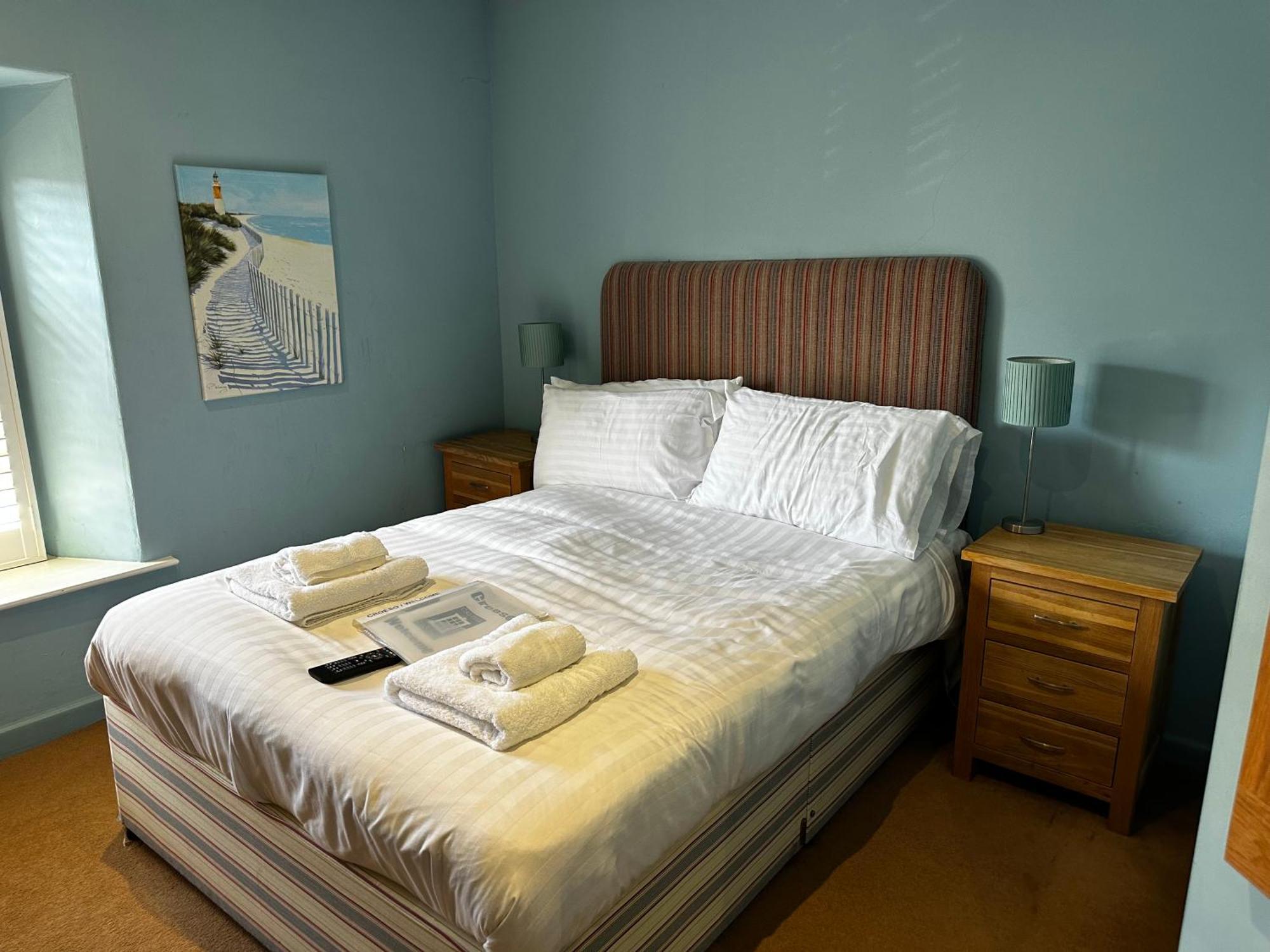 Castle Hotel Aberaeron Esterno foto