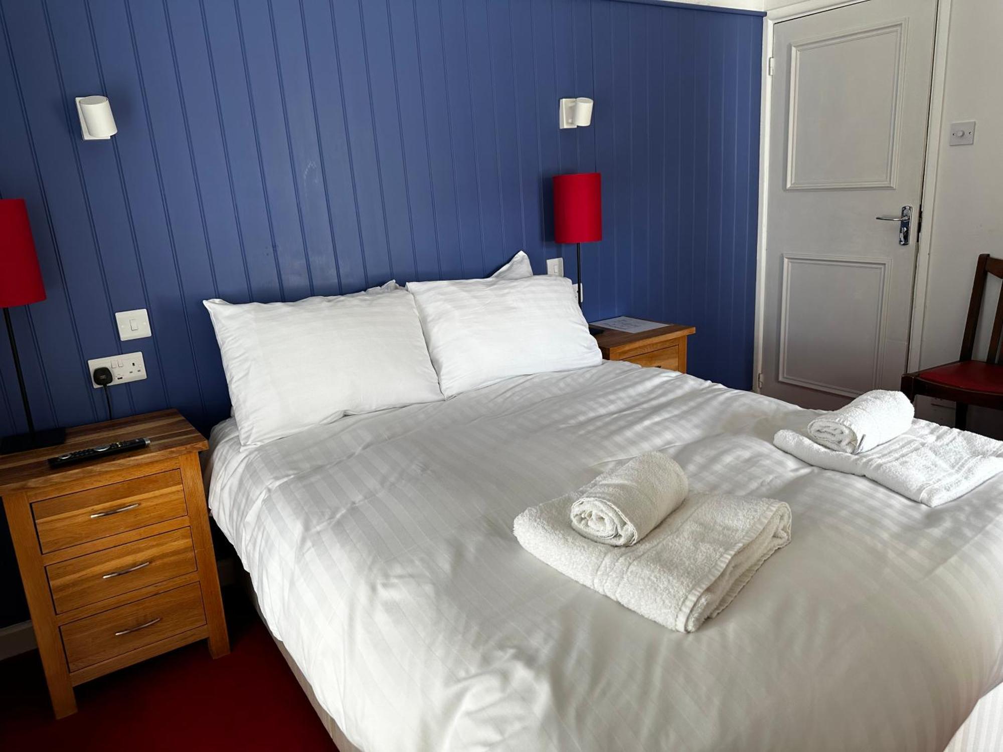 Castle Hotel Aberaeron Esterno foto