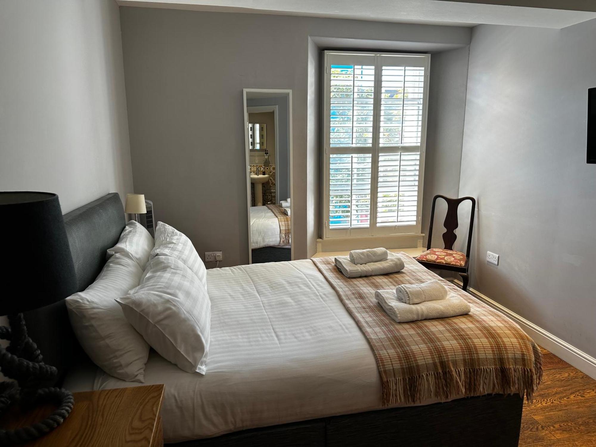 Castle Hotel Aberaeron Esterno foto
